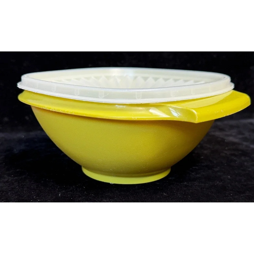 Vintage Tupperware Servalier Bowls: Yellow, Sunburst Lids, Set of 2